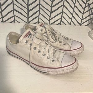Converse Chuck taylors